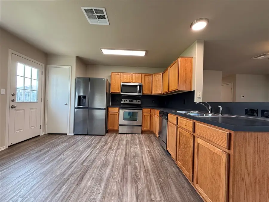 1207 Sacramento, Portland, TX 78374 - Image #3