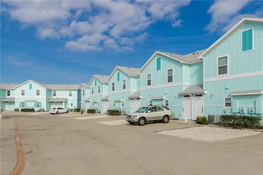 15146 Dory Drive, Corpus Christi, TX 78418 - Image #2