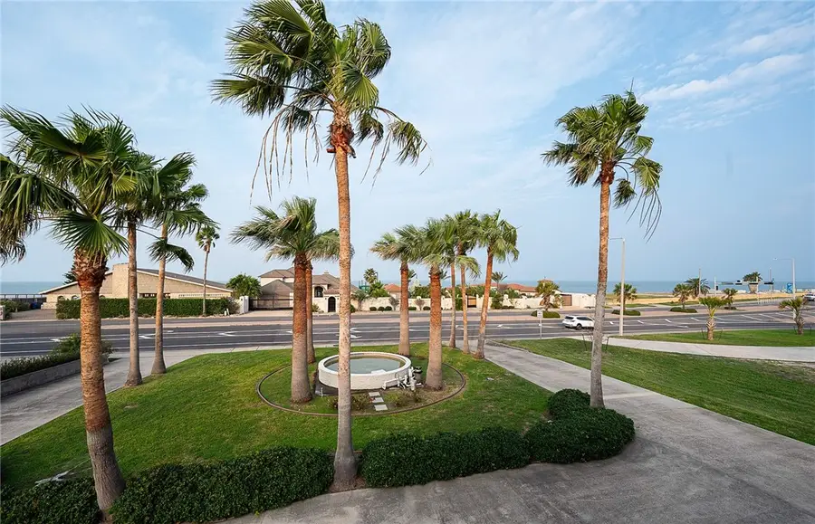 6049 Ocean Drive, Corpus Christi, TX 78412 - Image #3