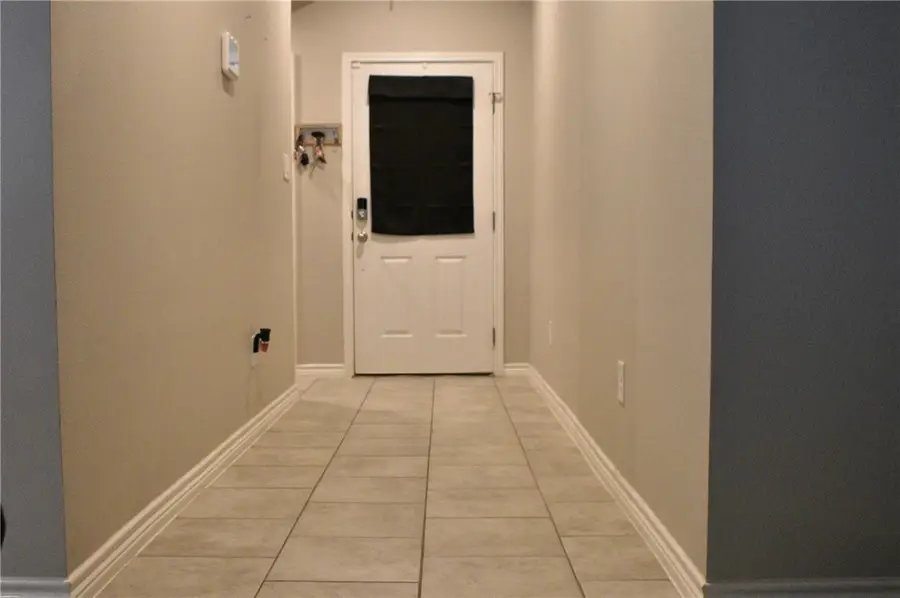 2725 Excelsior Boulevard, Corpus Christi, TX 78415 - Image #2