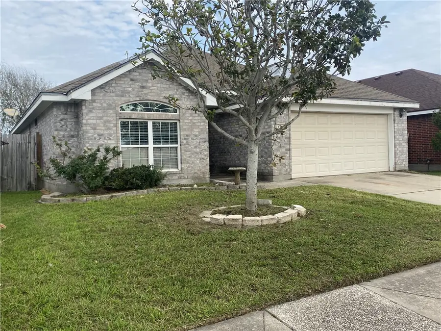 1216 Meadow Brook Drive, Portland, TX 78374 - Image #2