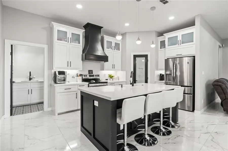 102 Prestwick Drive, Portland, TX 78374 - Image #3