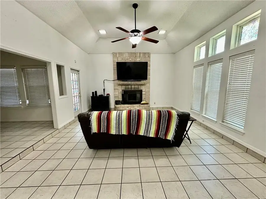 4241 Lake Tahoe Drive, Corpus Christi, TX 78413 - Image #3