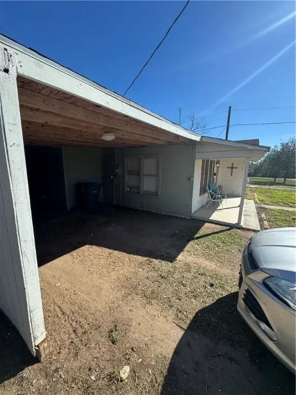 10420 Sixth Street, Pettus, TX 78146 - Image #3