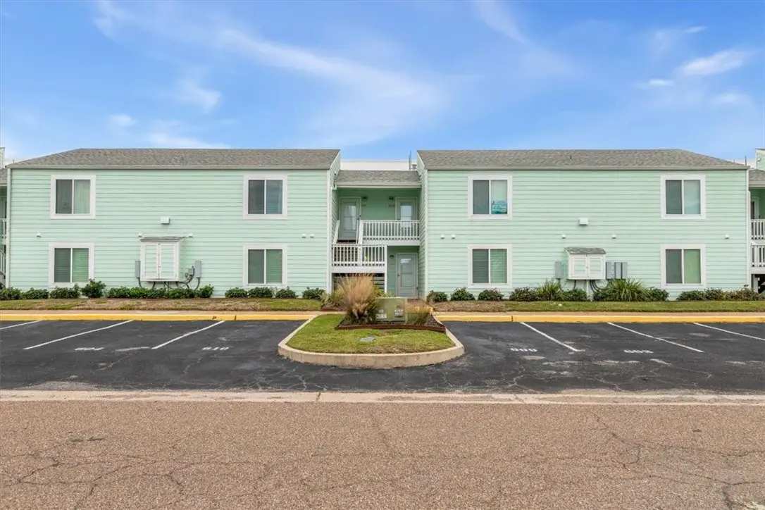 610 Lauderdale #610, Rockport, TX 78382 - Image #1