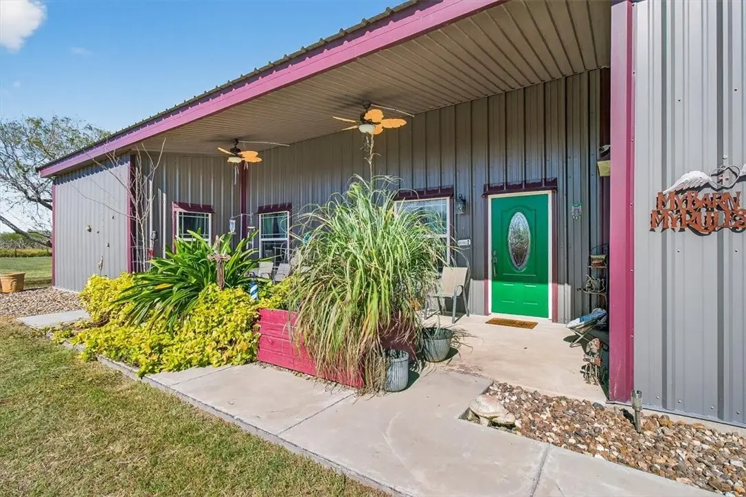 14242 County Road 798, Sinton, TX 78387 - Image #1