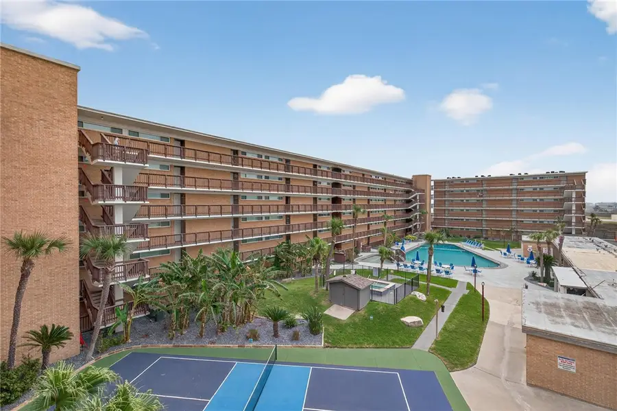 14810 Windward Drive #402, Corpus Christi, TX 78418 - Image #2