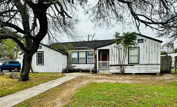 1302 York Avenue, Corpus Christi, TX 78415