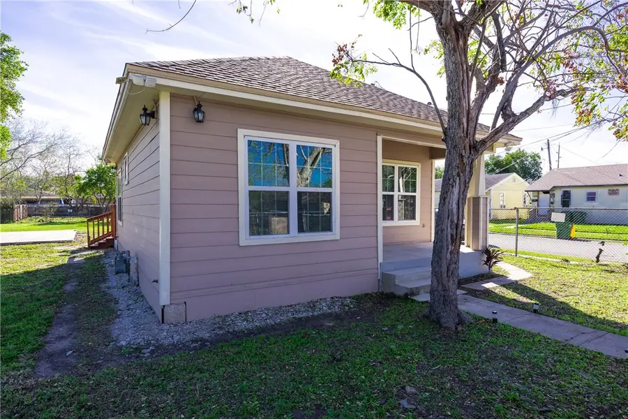 2407 Mary Street, Corpus Christi, TX 78405 - Image #3