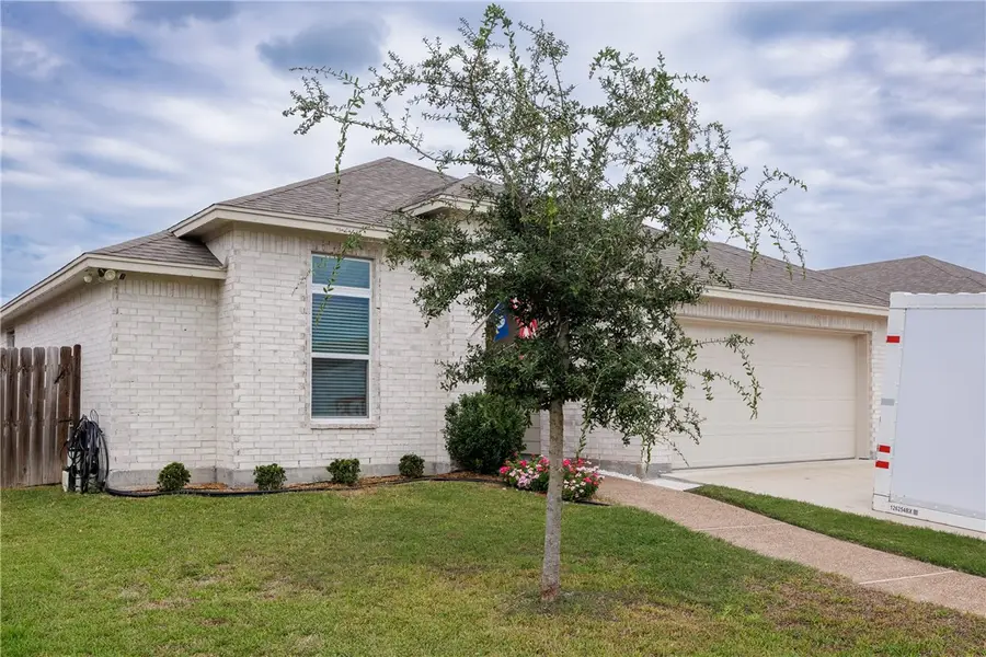 7718 Iron Man Drive, Corpus Christi, TX 78414 - Image #3