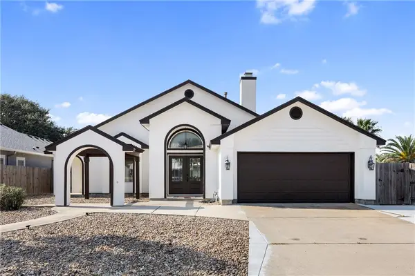 15649 Three Fathoms Bank Drive, Corpus Christi, TX 78418