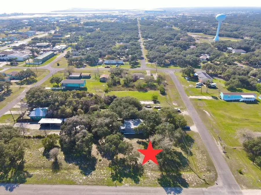 209 W Second Street, Rockport, TX 78382 - Image #3