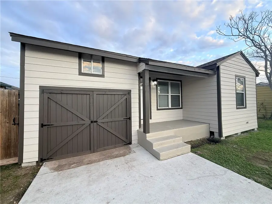 4806 Kendall Drive, Corpus Christi, TX 78415 - Image #2