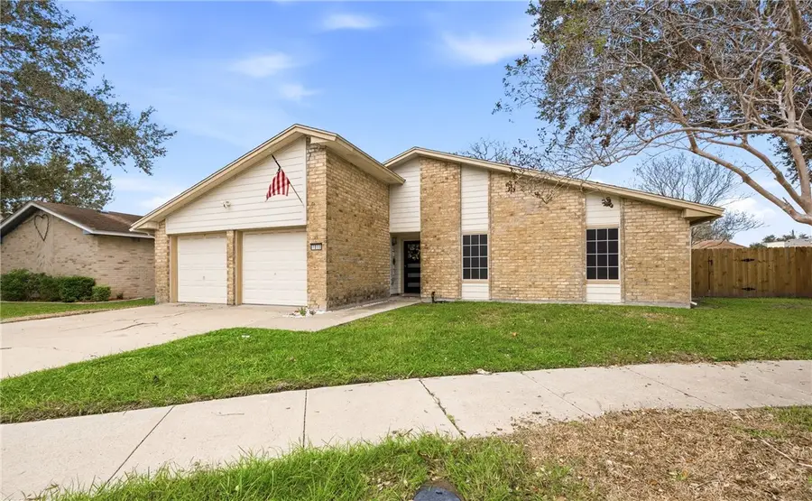 7010 Powderhorn Court, Corpus Christi, TX 78413 - Image #2