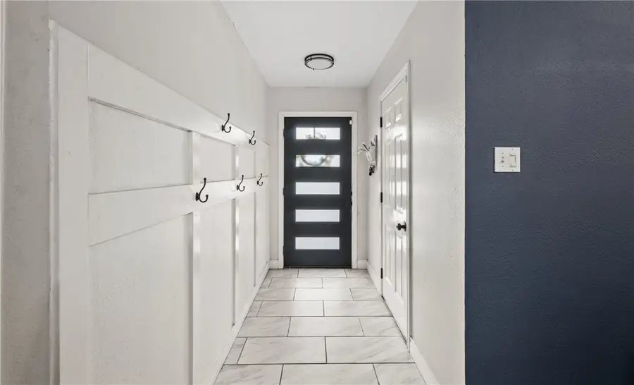 7010 Powderhorn Court, Corpus Christi, TX 78413 - Image #3