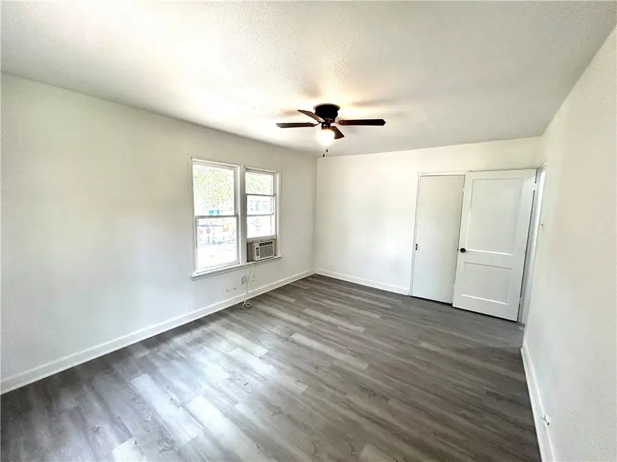 1506 N Ave E, Beeville, TX 78102 - #3