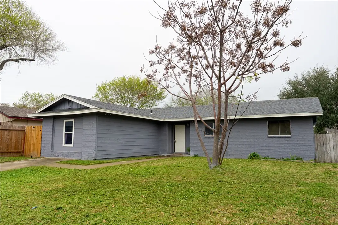 1734 Mermaid Drive, Corpus Christi, TX 78412 - Image #1