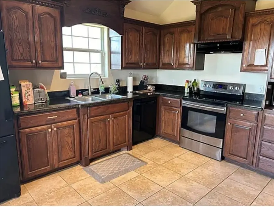 1903 Kelly, Kingsville, TX 78363 - Image #3