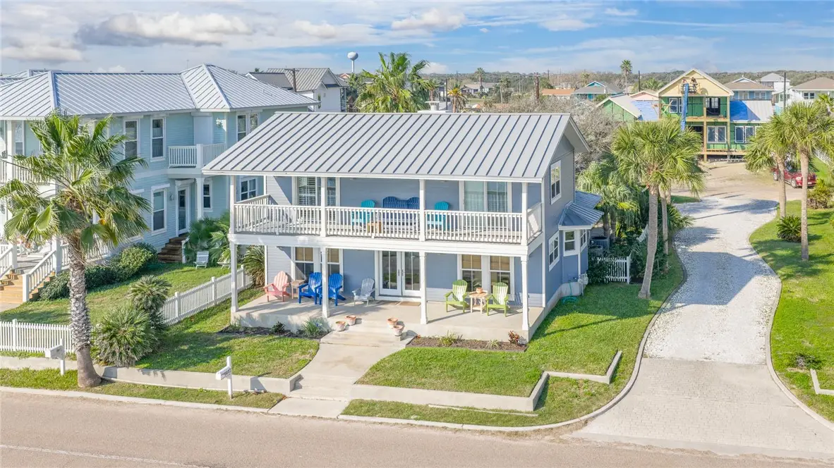 1417 S Water Street, Rockport, TX 78382 - Image #1