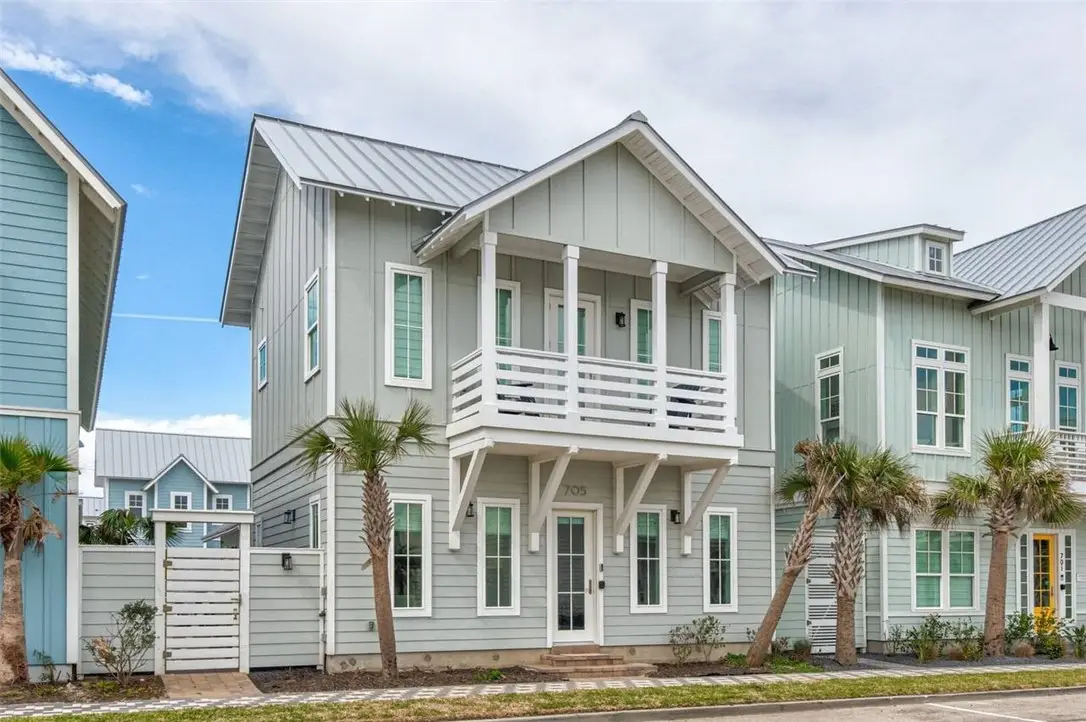 705 Sunrise Avenue, Port Aransas, TX 78373 - Image #1