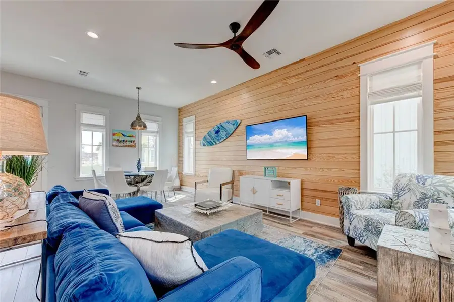 705 Sunrise Avenue, Port Aransas, TX 78373 - Image #3