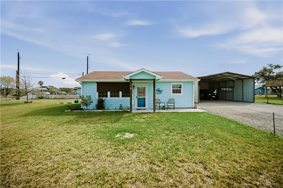 117 Pompano Drive, Rockport, TX 78382 - Image #1