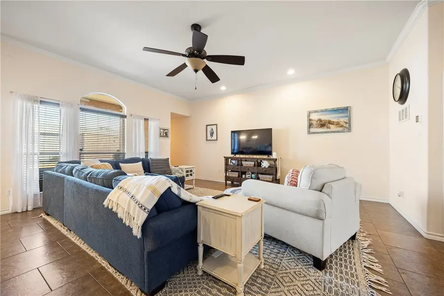 3705 Holland Drive, Corpus Christi, TX 78418 - #3