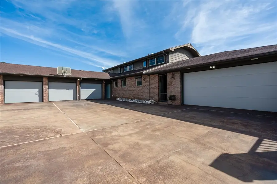 5914 Parkland Drive, Corpus Christi, TX 78413 - Image #3
