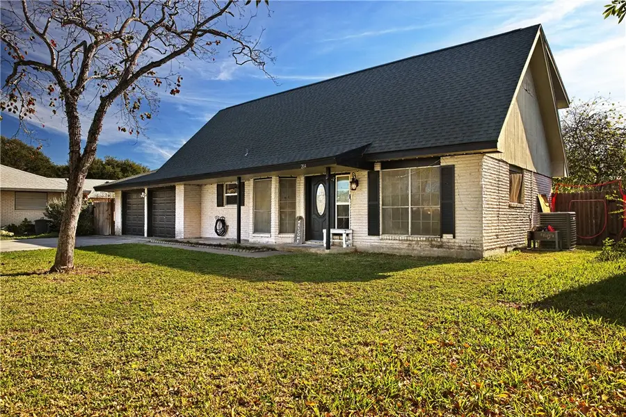 204 Wilshire Circle, Portland, TX 78374 - Image #2