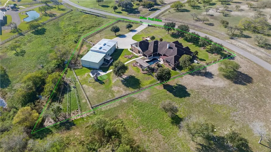 5488 River Trail Drive, Robstown, TX 78380 - Image #3