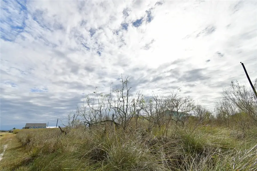 315-316 W Live Oak Lane, Rockport, TX 78382 - Image #2