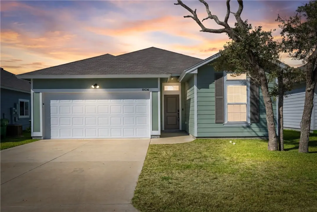 1906 Shellbank Avenue, Aransas Pass, TX 78336 - Image #1