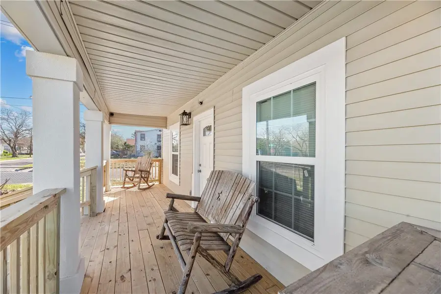 1017 12th Street, Corpus Christi, TX 78404 - Image #2