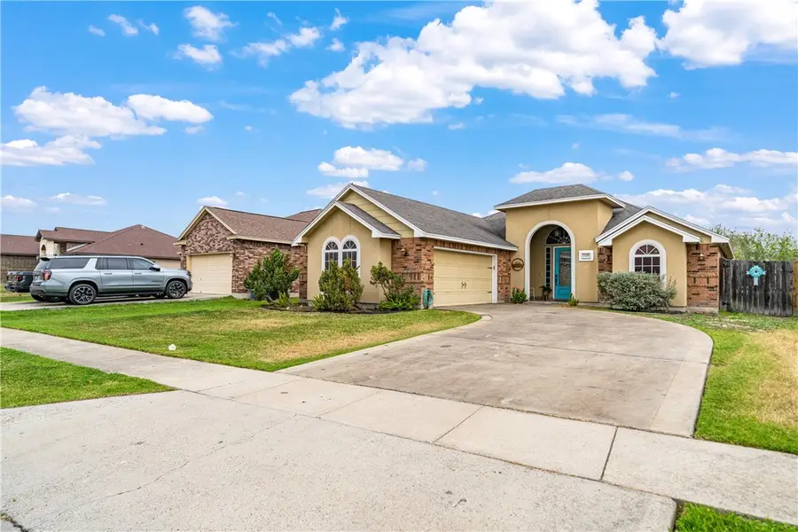 11230 Brendel, Corpus Christi, TX 78410 - Image #2