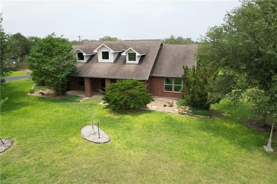 125 Red Bird, Beeville, TX 78102 - Image #2