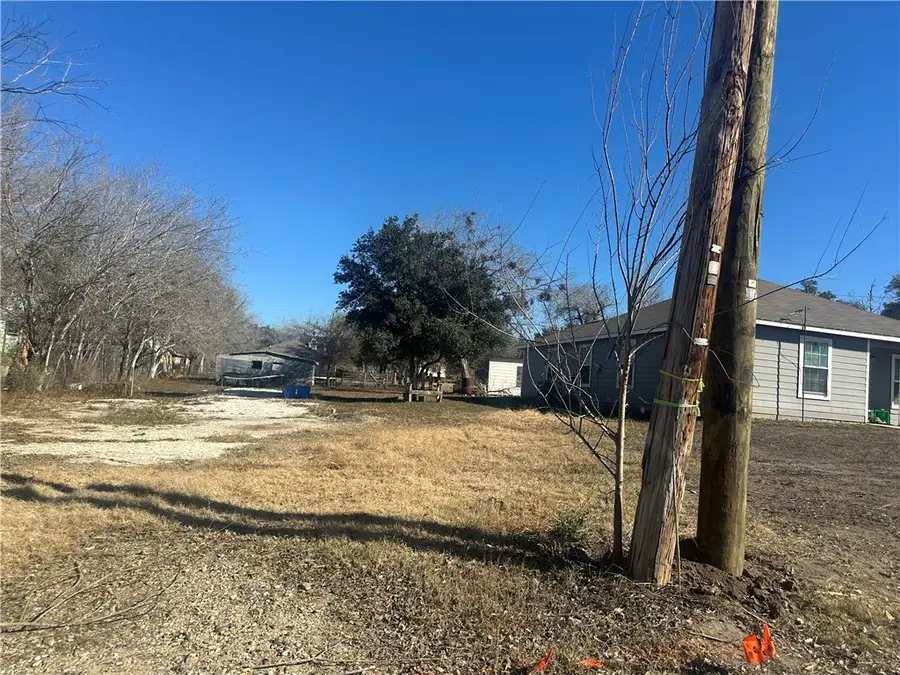 1814 Hill Street, Three Rivers, TX 78071 - Image #3