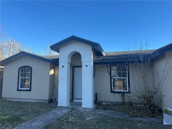 607 W Randall Street, Beeville, TX 78102