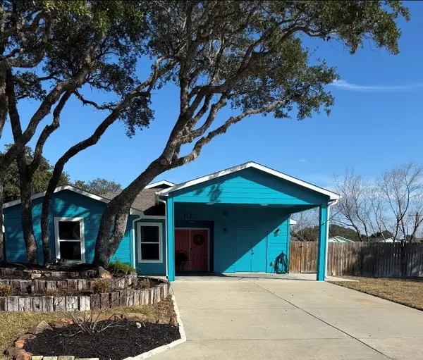 112 Treasure Street, Rockport, TX 78382