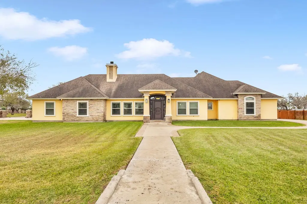 5498 Lonesome Dove, Robstown, TX 78380 - Image #1