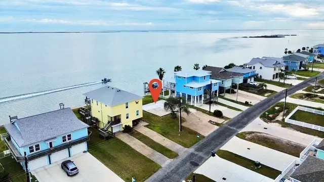 123 Ocean Drive, Rockport, TX 78382 - Image #2
