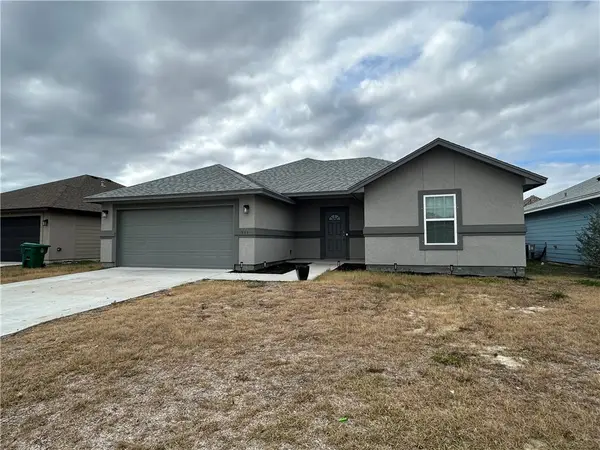 1954 Admiral Lane, Aransas Pass, TX 78336