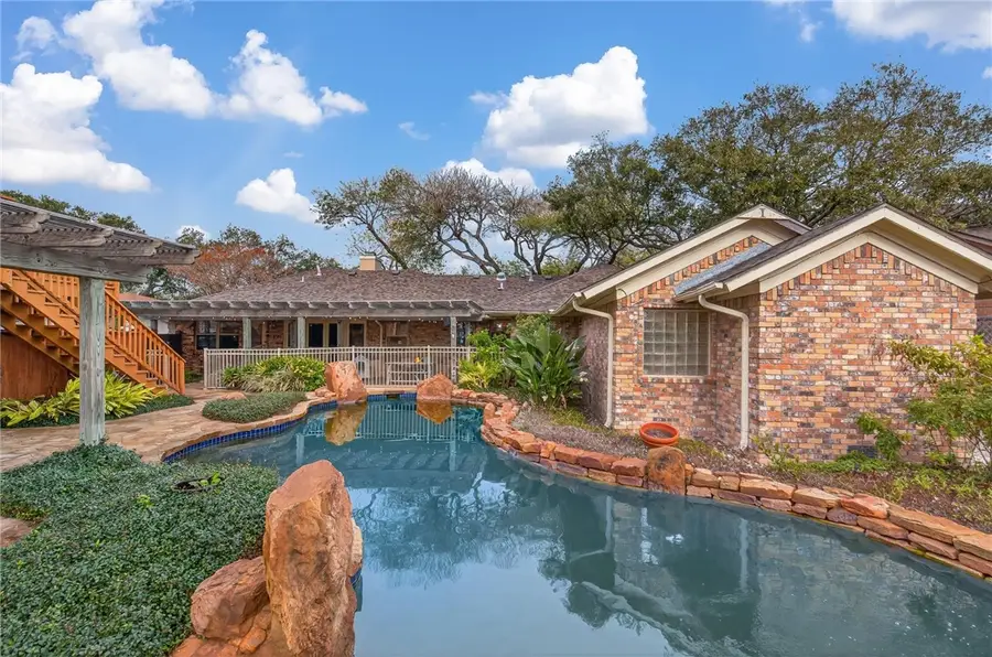 209 Jackson Place, Corpus Christi, TX 78411 - Image #2