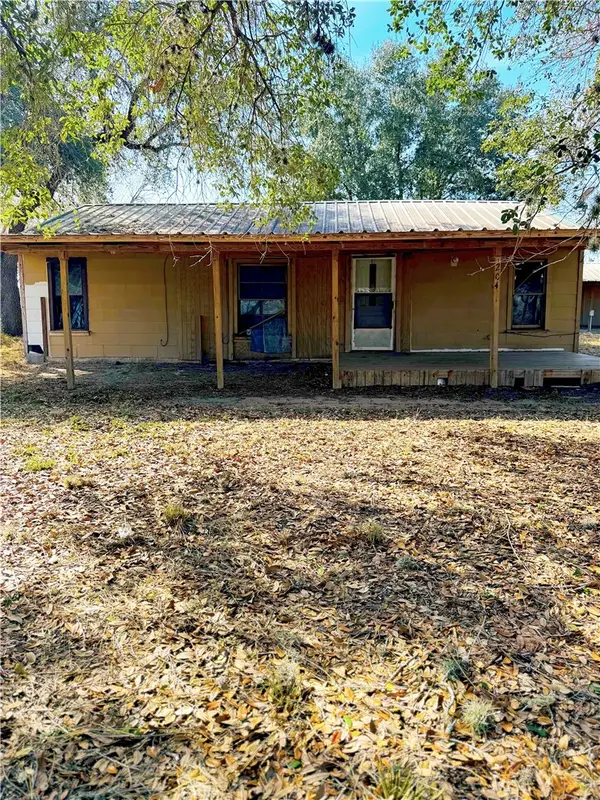 204 Mineral Street, Normanna, TX 78142