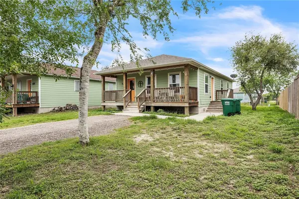 702 Celia Street, Woodsboro, TX 78393