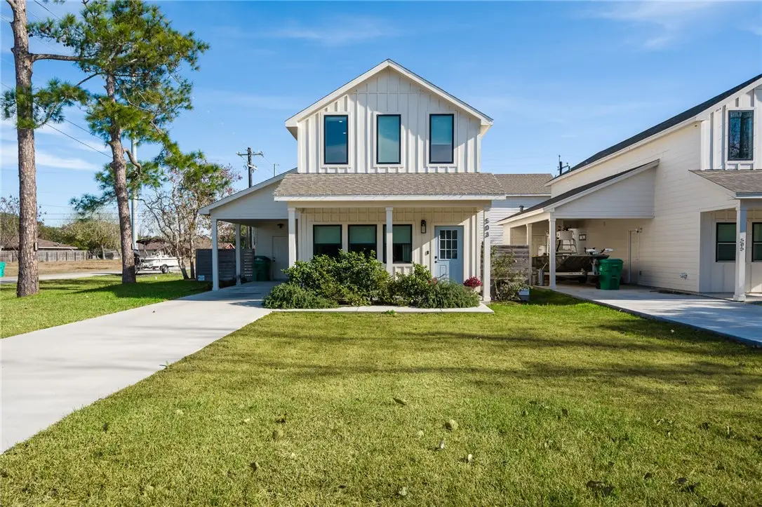 503 S 13th Street, Aransas Pass, TX 78336 - Image #1