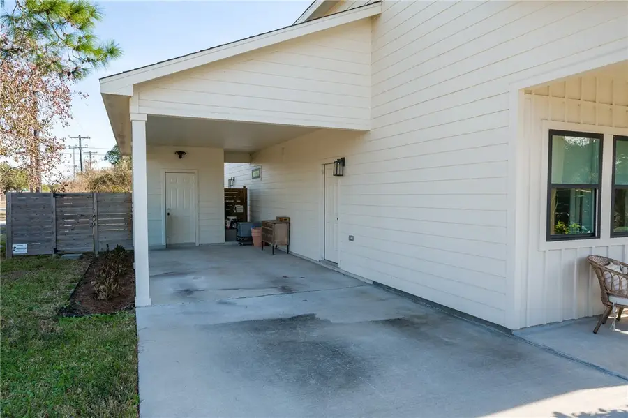 503 S 13th Street, Aransas Pass, TX 78336 - Image #3