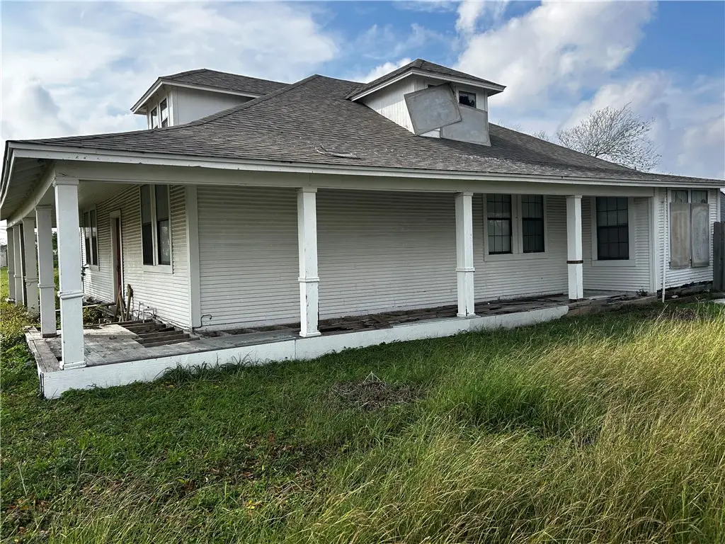 323 Toland, Taft, TX 78390 - Image #1