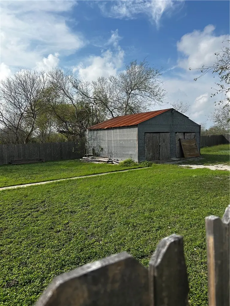 323 Toland, Taft, TX 78390 - Image #3