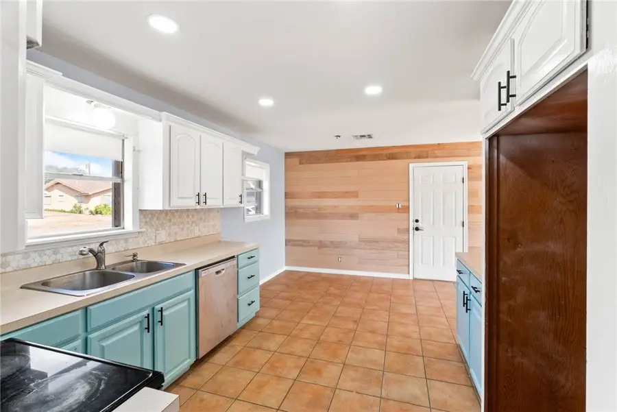 1318 W Cherrystone Drive, Corpus Christi, TX 78412 - Image #2