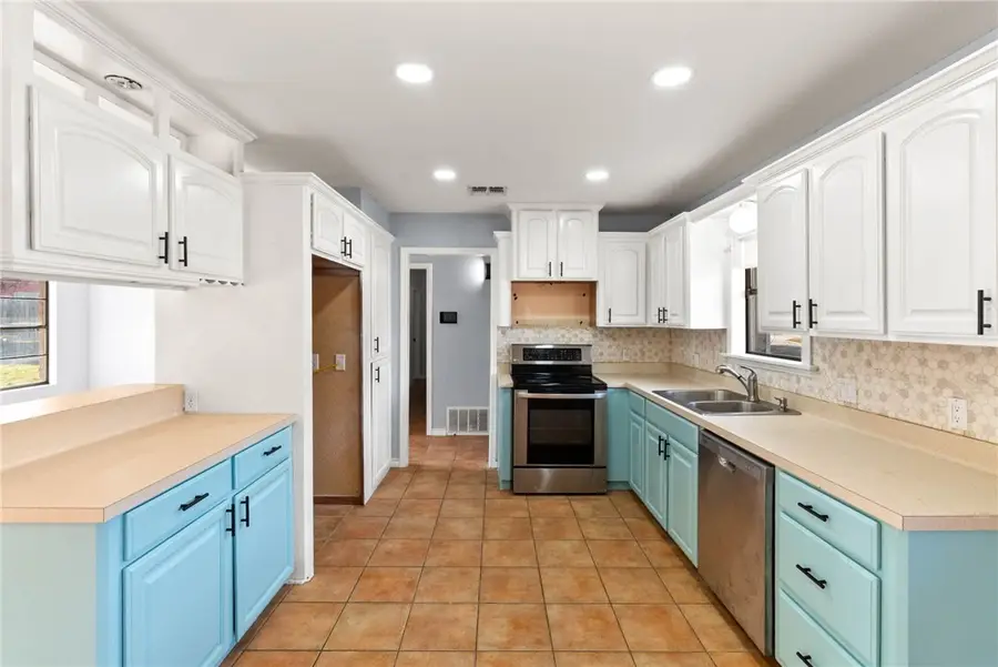 1318 W Cherrystone Drive, Corpus Christi, TX 78412 - Image #3